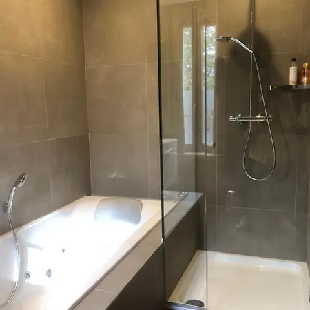 Hotel Duivels Paterke Harelbeeksestraat 29, 8500 Kortrijk