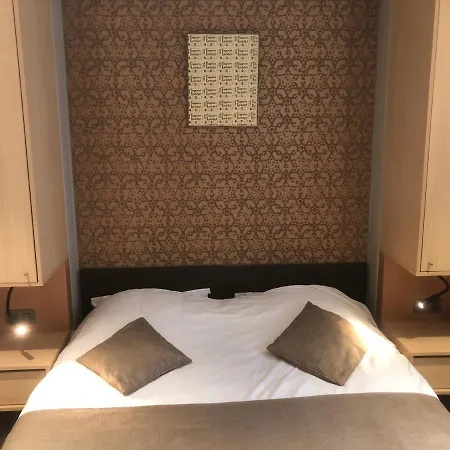Duivels Paterke Harelbeeksestraat 29, 8500 2* كورترايك