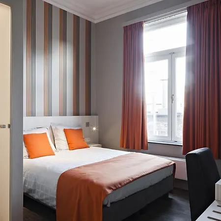 Duivels Paterke Harelbeeksestraat 29, 8500 فندق 2*