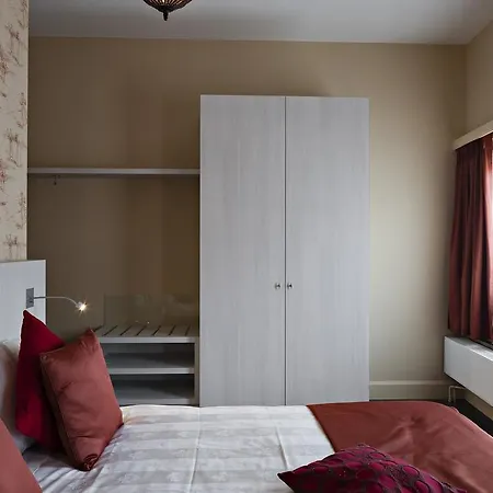 Duivels Paterke Harelbeeksestraat 29, 8500 فندق