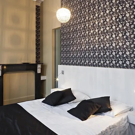Duivels Paterke Harelbeeksestraat 29, 8500 فندق 2*