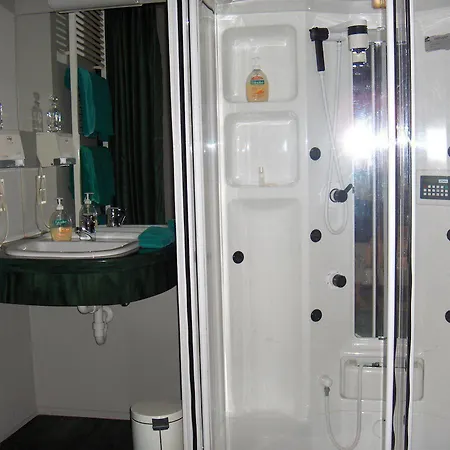 Duivels Paterke Harelbeeksestraat 29, 8500 2* كورترايك